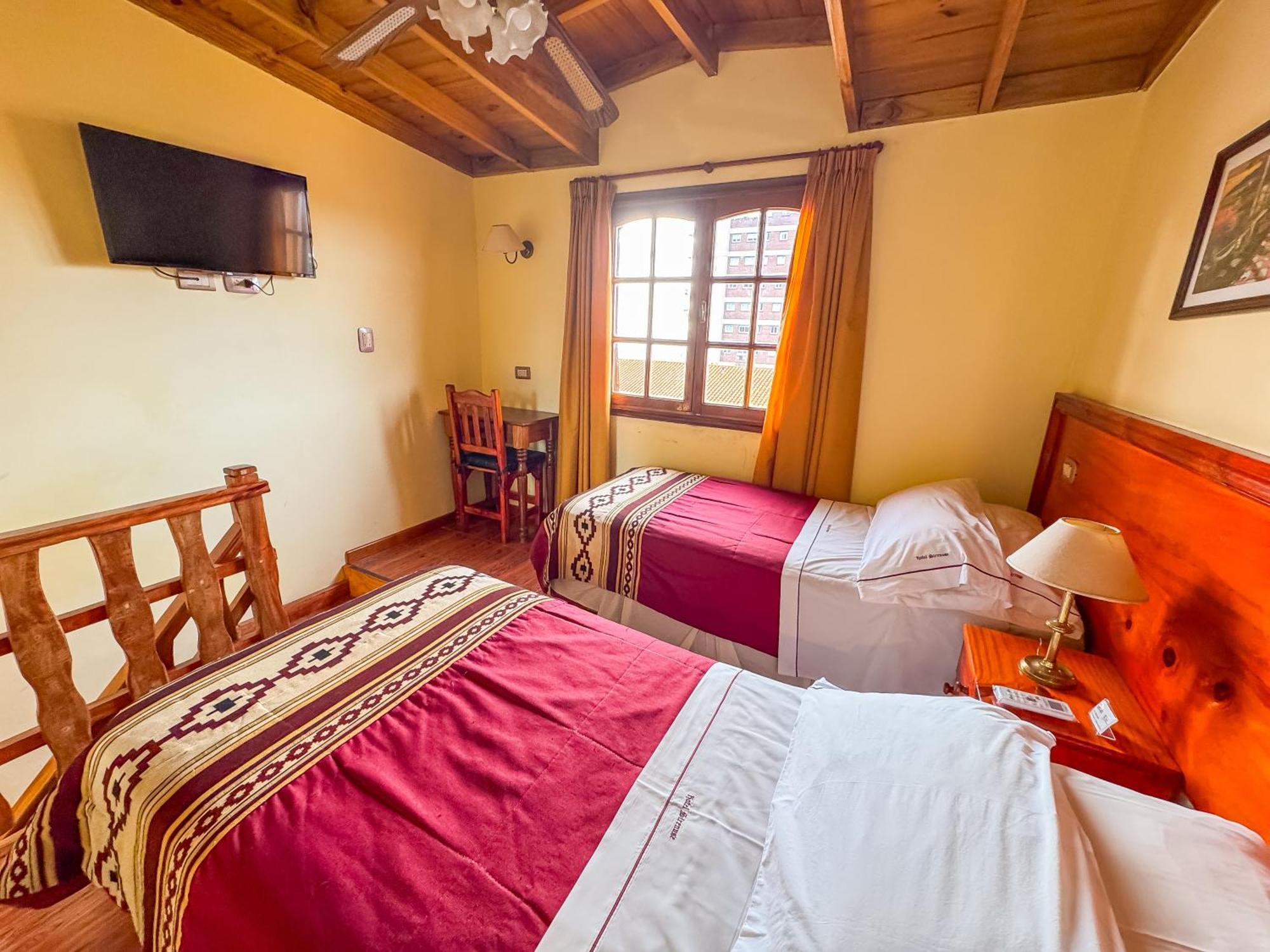 Hosteria Sirenuse مار ديل بلاتا المظهر الخارجي الصورة