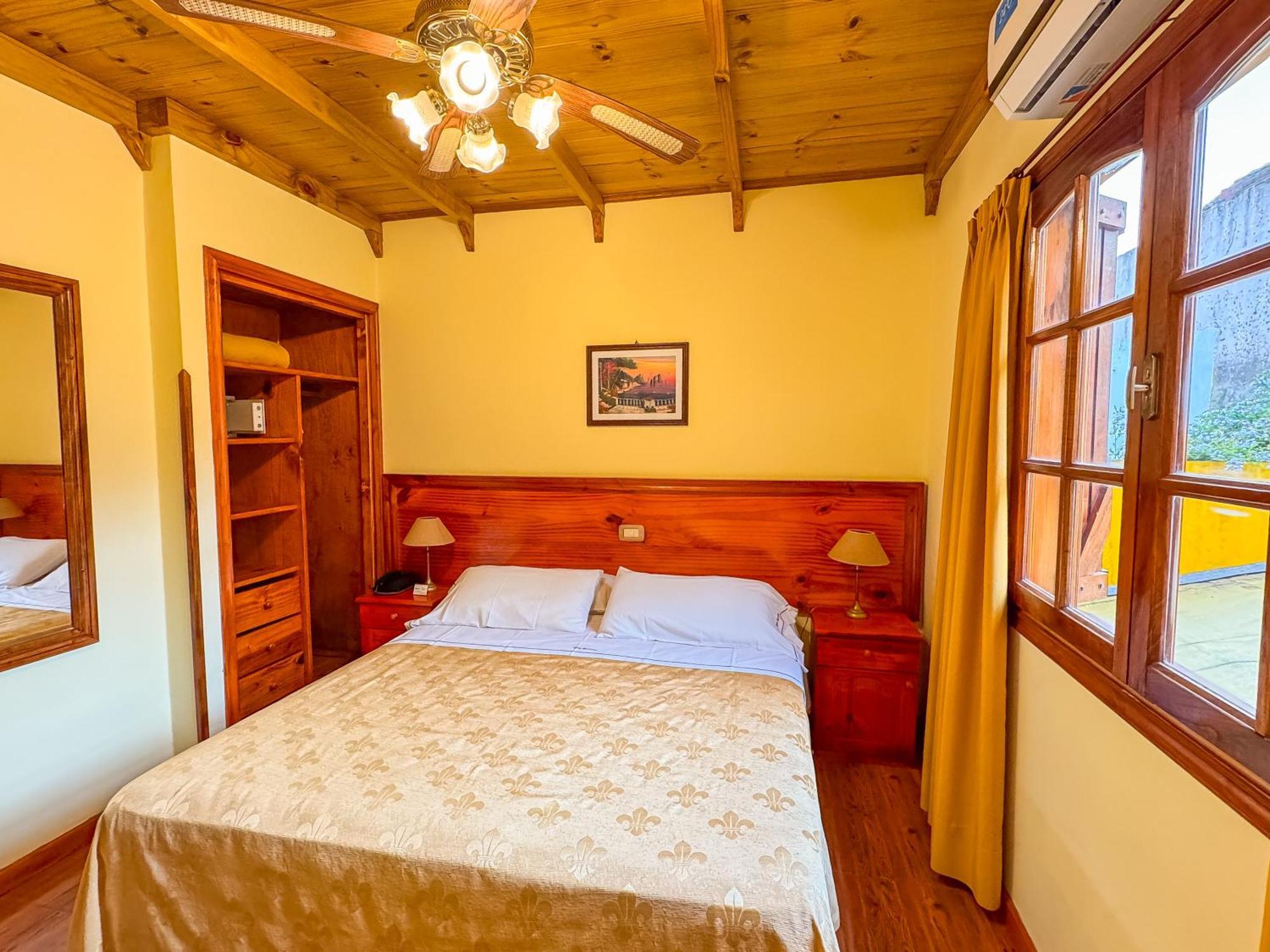 Hosteria Sirenuse مار ديل بلاتا المظهر الخارجي الصورة